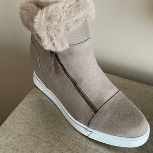 Water-Resistant bootie